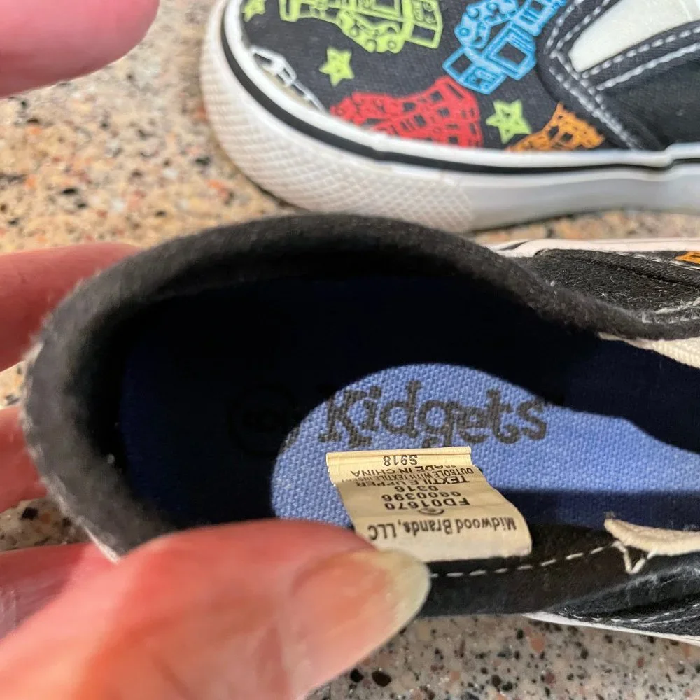 Kidgets Canvas Slip On robot loafers 6